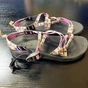 Chaco Women’s Size 5 Sandals with purple, orange, blue and black